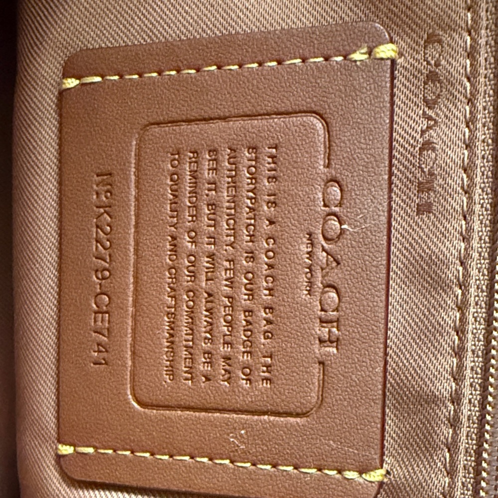 Coach CARA black Pebbled Leather Satchel Gold Hardware and Detachable strap - Picture 9 of 10